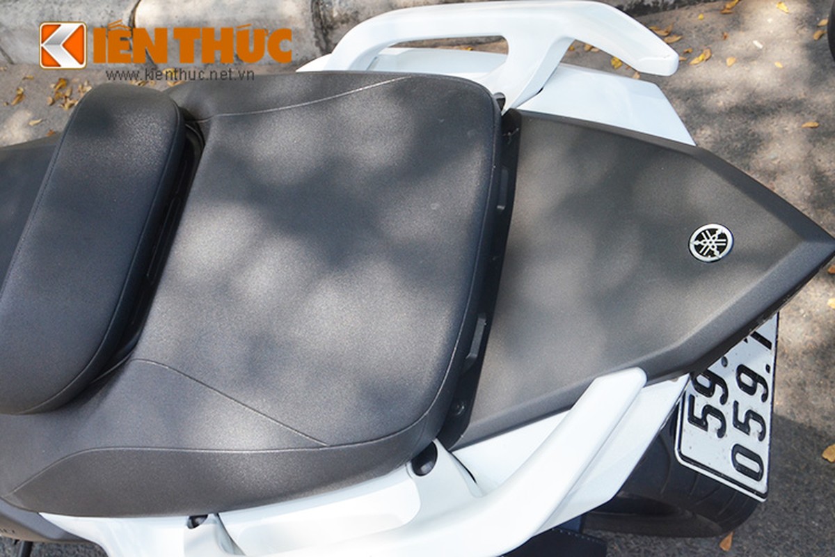 Can canh scooter Yamaha TMax gia 500 trieu tai VN-Hinh-11